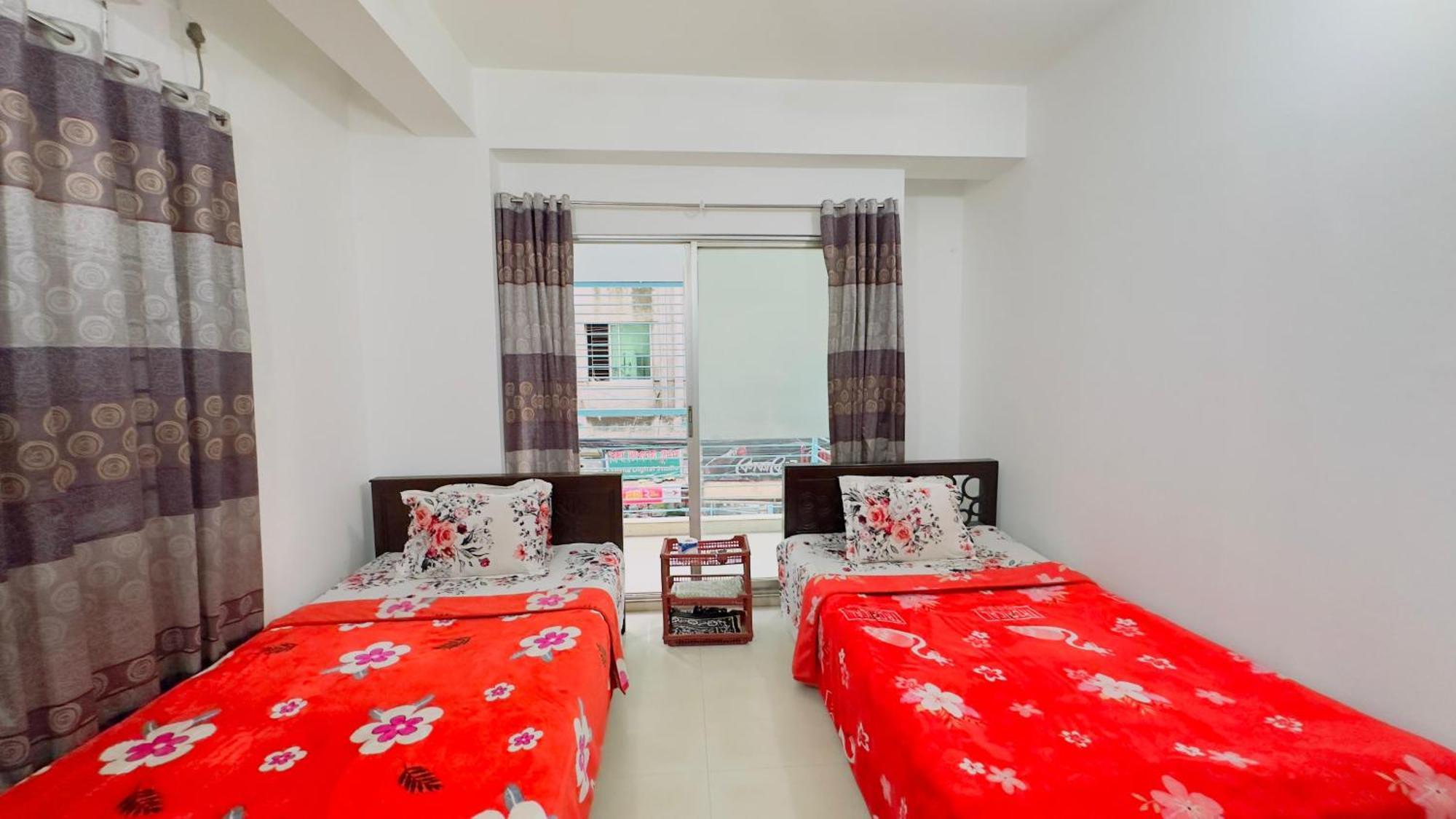Mohammadia Restaurant & Guest House Near United Hospital Dhaka Exterior photo