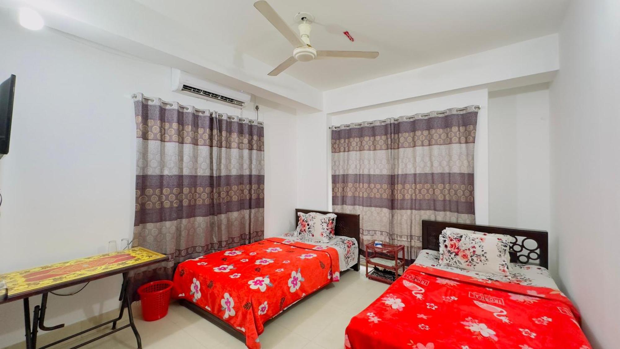 Mohammadia Restaurant & Guest House Near United Hospital Dhaka Exterior photo